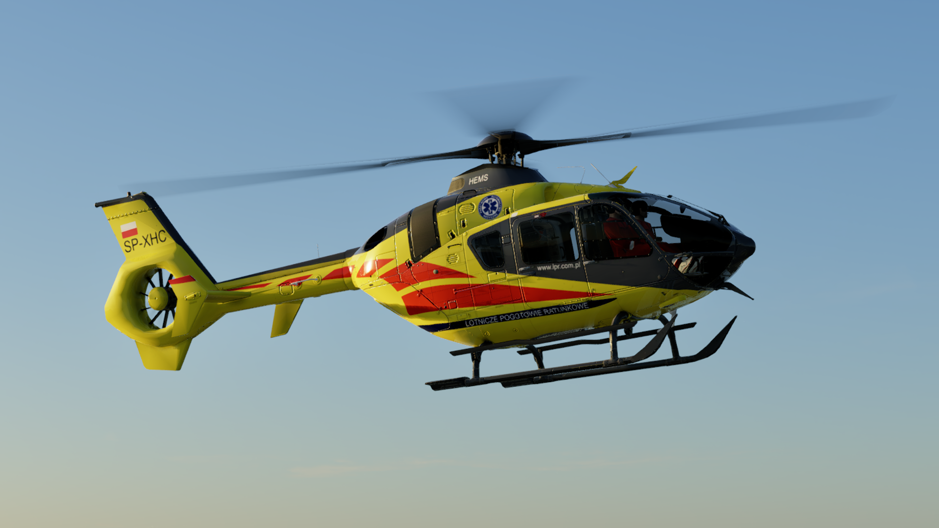EC 135 V5 in der Lackierung eines polnischen Betreibers